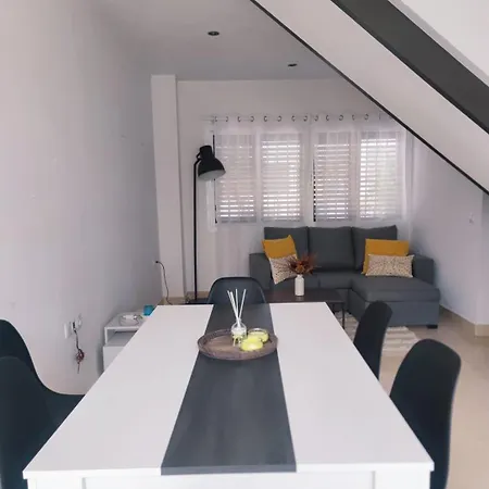 Adosado Apartamento *